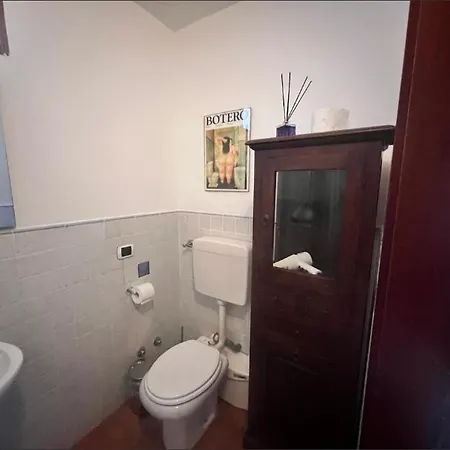 Per 4 - Linea Rossa Precotto E Gorla Apartman Milánó